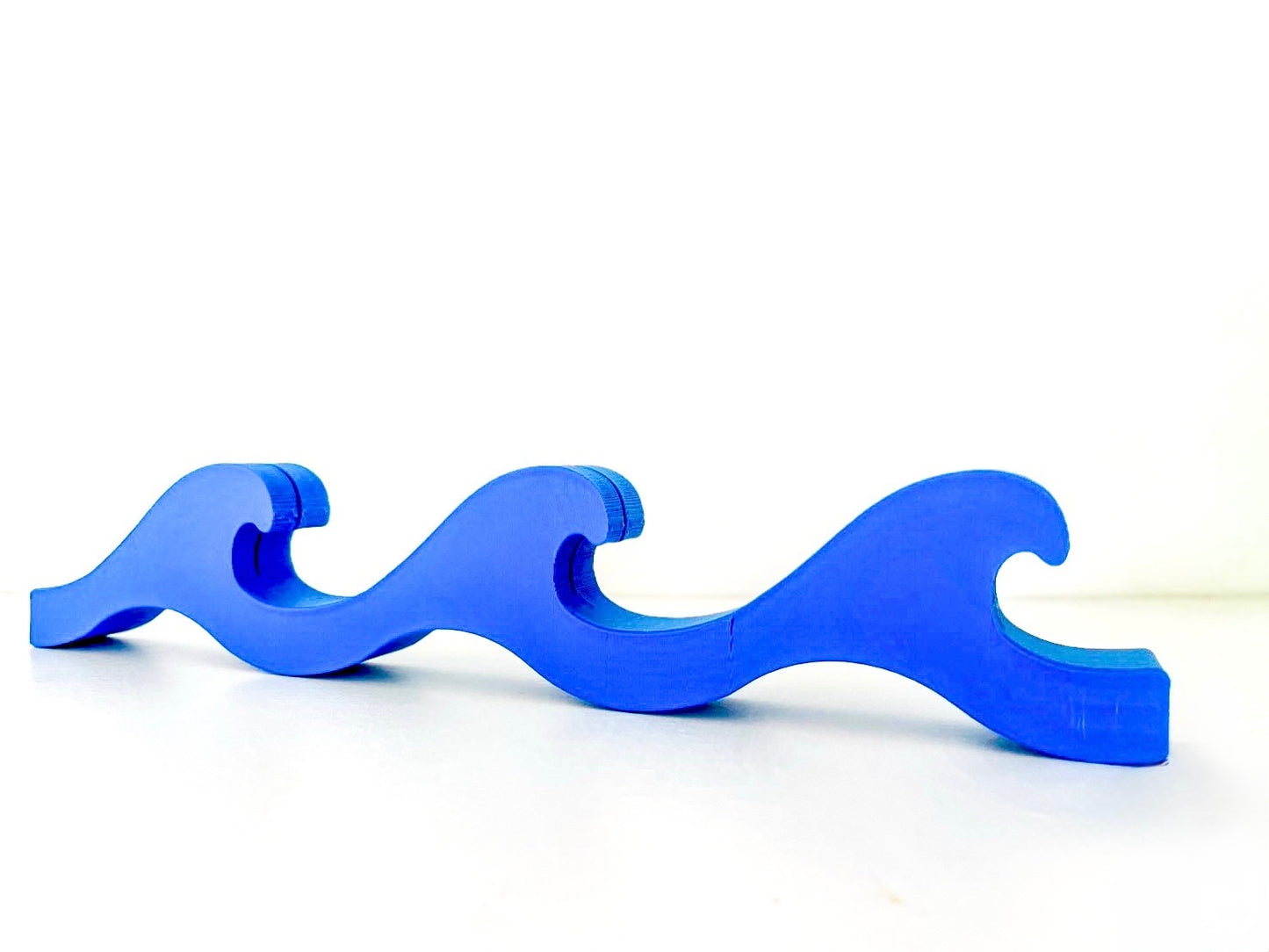 Multi Wave Polaroid Photo Stand